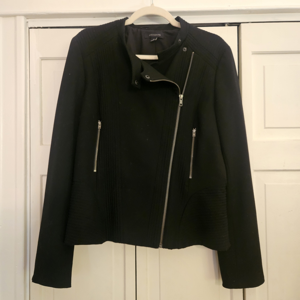 Ann Taylor Size 12 Asymmetrical Zippered Black Jacket